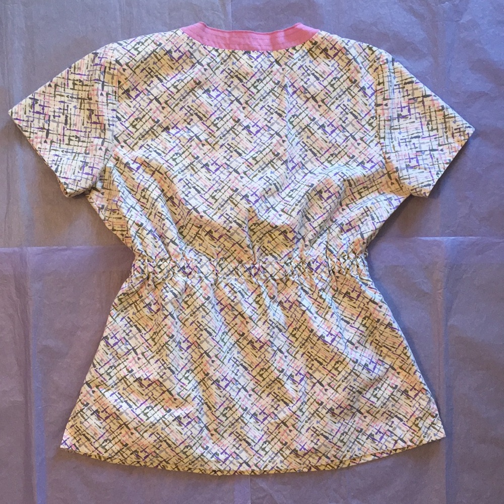 Dickies Painted Crosshatch Scrub Top Size Small - Picture 2 of 3